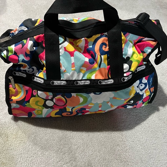 Lesportsac Bags Lesportsac Duffle Bag Poshmark